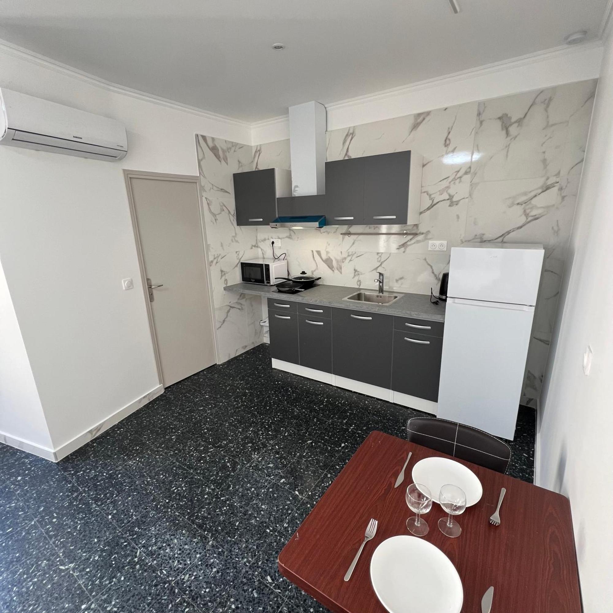 Suite St Charles, Canebiere, Vieux-Port Marseille Kültér fotó